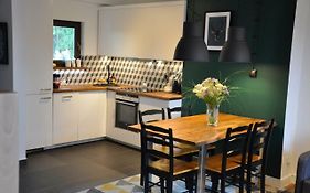 Apartament Wokół Stołu